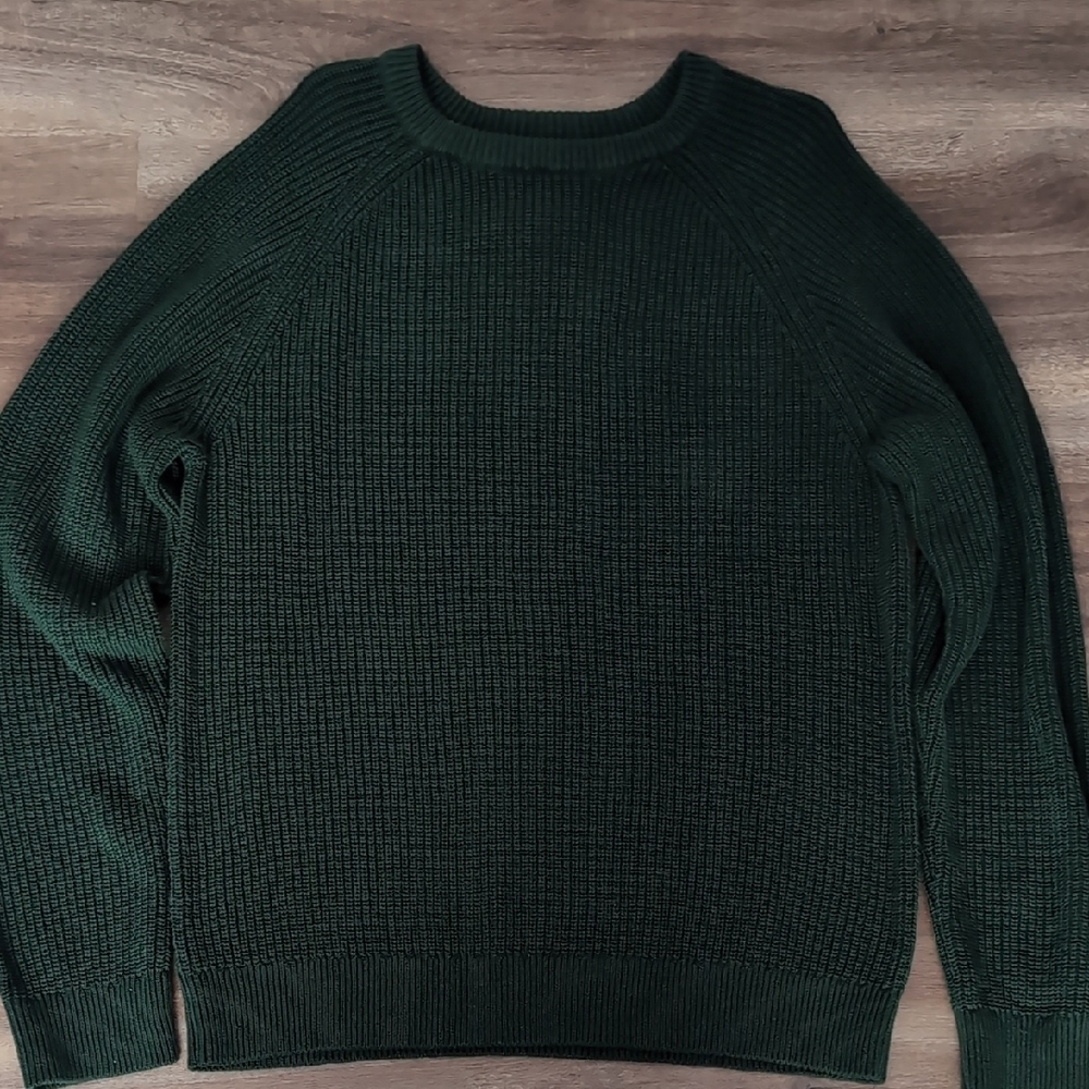 Old Navy Green Crewneck Sweater with Ribbed Texture